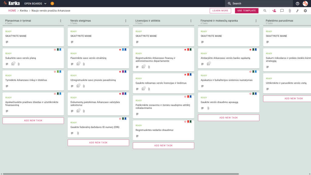 Nuotrauka iš Kanban's Kanban ant Arkos "Verslo pradžia Arkanzase" lentos. Sąrašas pateikiamas žingsnis po žingsnio, su skyriais apie planavimą ir tyrimus, registraciją, licencijavimą ir atitiktį reikalavimams, finansinės ir mokestinės informacijos stebėjimą ir pasirengimą pradėti verslą.